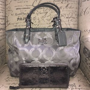 Coach Purse & Wallet